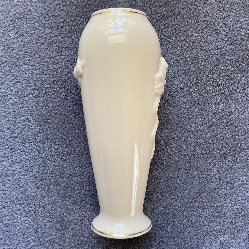 LENOX Rose Blossom Ivory 24 Karat Gold Trim Bud Vase 6